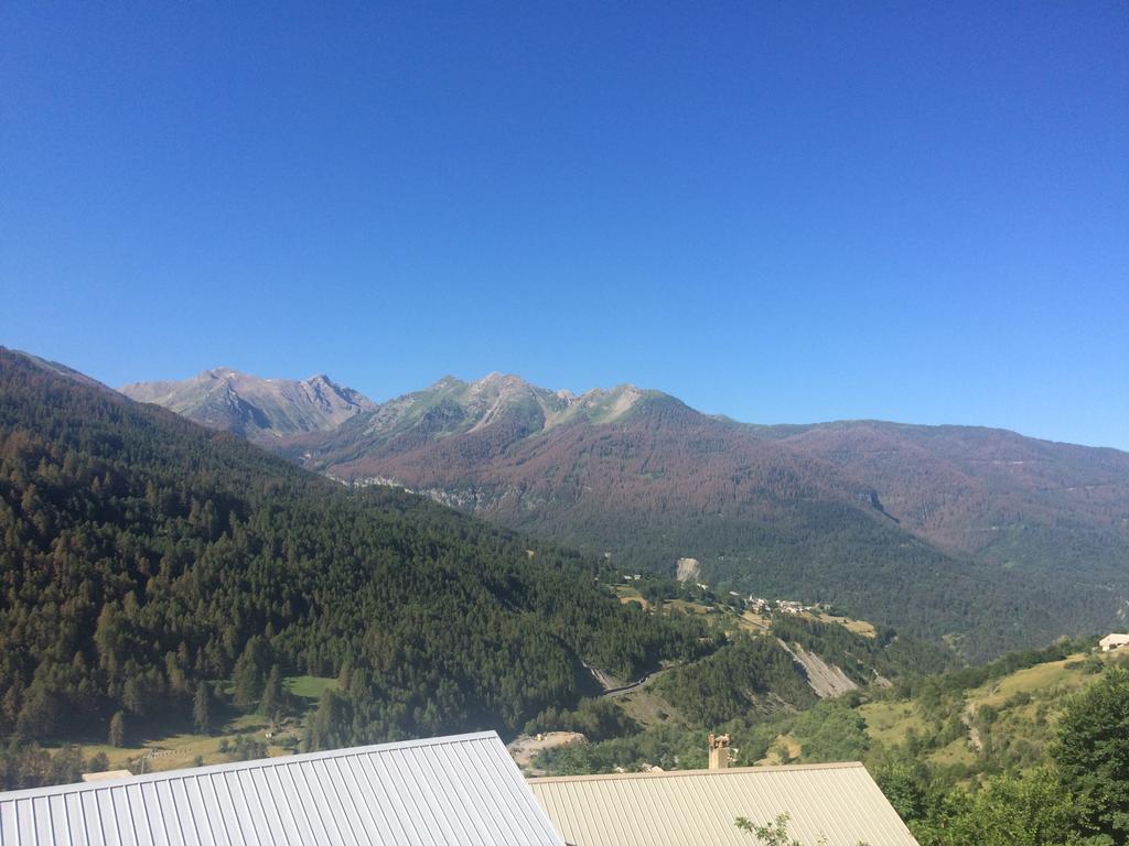 Le château des Orres Apartamento Les Orres Exterior foto